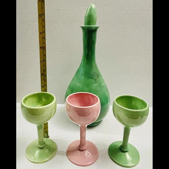 Vintage Green Ceramic Vase Signed DS- w/ 3 Wine Glass - Dated Back 1951 Original - Picture 4 of 7
